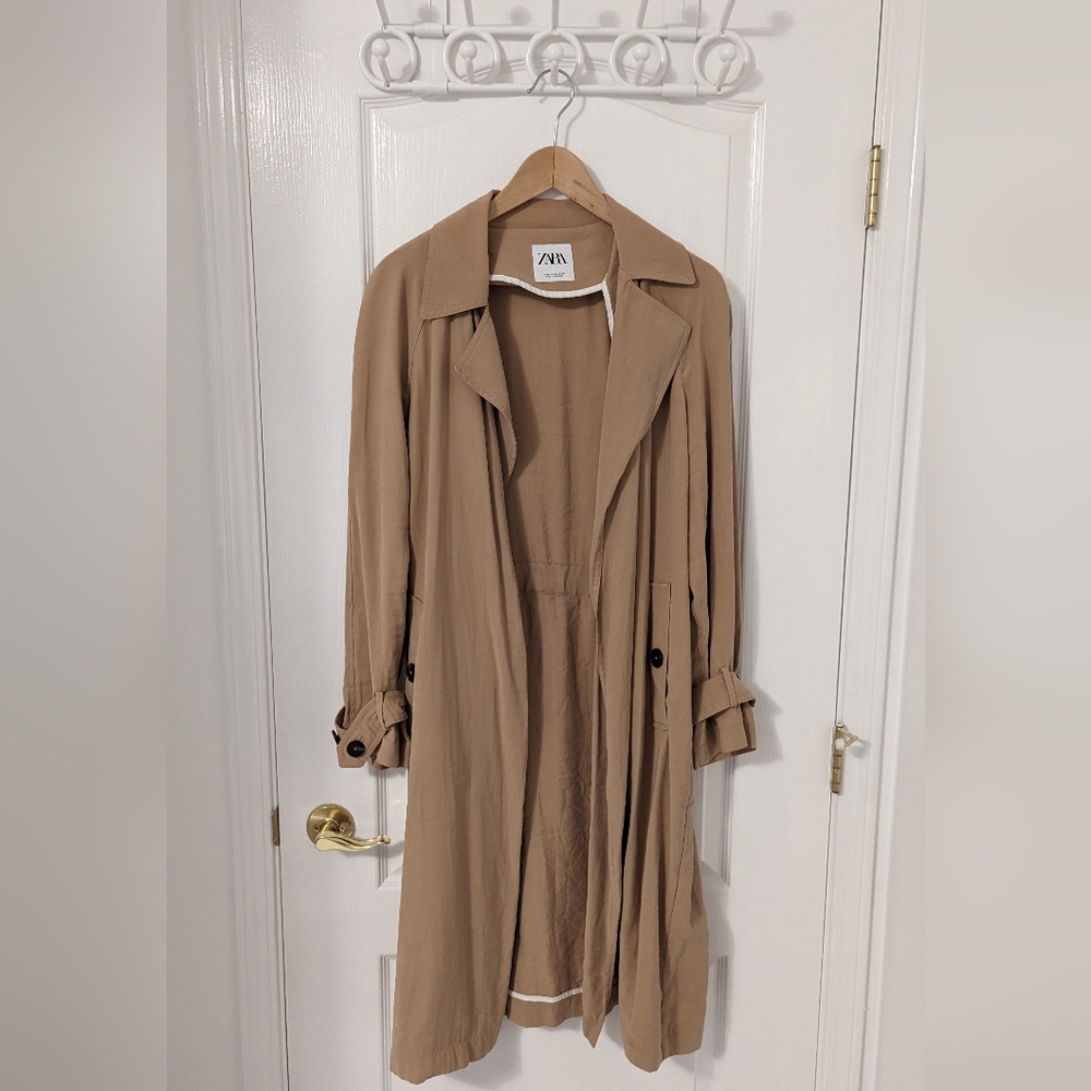 Flowy Zara Trench Coat, Size M